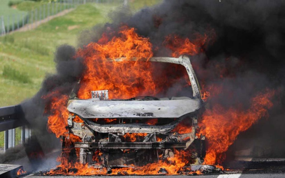 Sobe 17% o índice de carros que pegam fogo nas estradas de SP